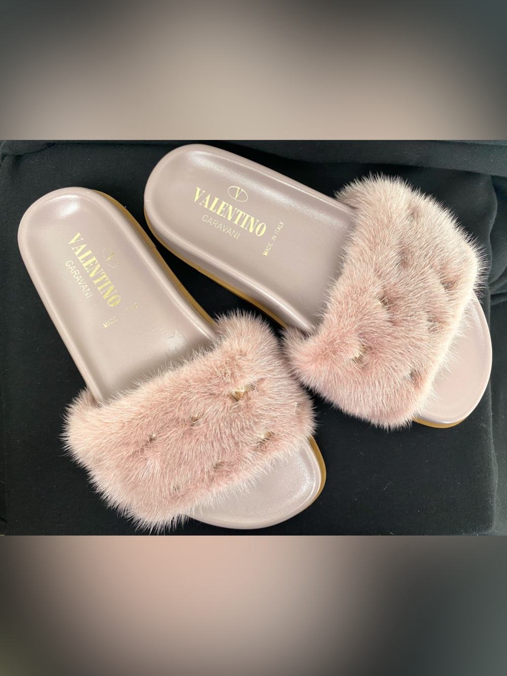 Valentino Garavani Blush Lilac Purple Mink Fur Slide Sandals Size 35 (US 5.5-6)